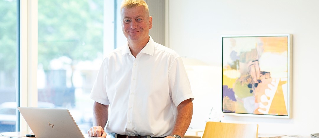 Hans Chrjeppesen 1080X470