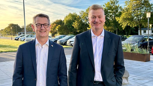Minister Torsten Schack Pedersen Og Direktør Hans Chr. Jeppesen